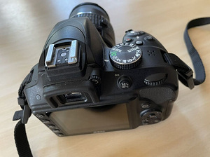 Nikon D3300 objektiiviga Nikkor 18-55 VR (2 foto / 3)