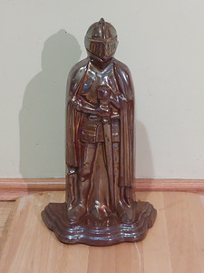 Vana malmist kuju *Rüütel* Kõrgus 40cm. (1 foto / 4)