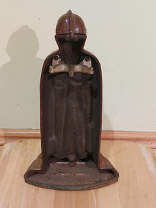 Vana malmist kuju *Rüütel* Kõrgus 40cm. (3 foto / 4)