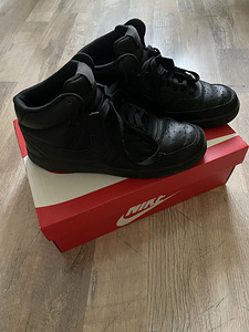 Nike мужские кроссовки (1 фото из 3)