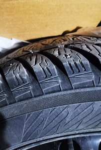 Шины и диски 215/55 R16 (6 фото из 6)