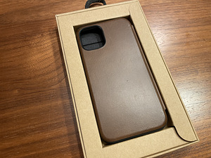 Ehtsast nahast ümbris iPhone 12 mini NOMAD Rugged Folio (4 foto / 6)