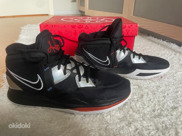 Basketball shoes Nike Kyrie Infinity Fire and Ice (foto #1)