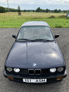ПРОДАЕТСЯ BMW 324td (9 фото из 15)