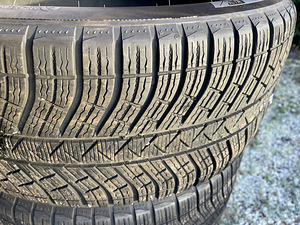 Michelin Alpine 5 R20 (3 фото из 4)