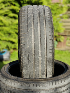 Летние шины Pirelli 235/35/19 (2 фото из 3)
