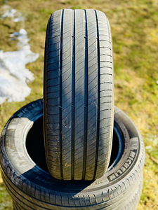 Продаются летние шины Michelin R17 215/55 (1 фото из 3)