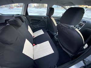 Ford Focus 2005 a. 1.6 85kW (8 foto / 9)