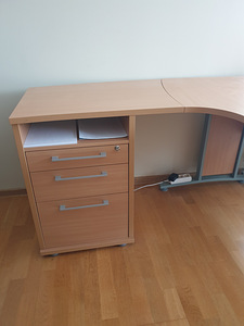Kontori või õppe laud / Office desk (2 foto / 3)