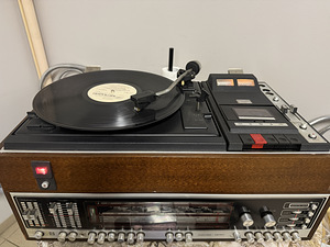 Radiola Melodija-105 Stereo (2 foto / 8)