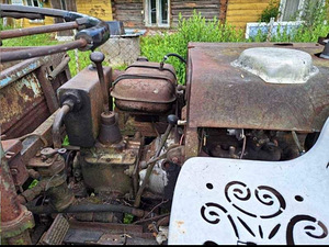 Isevalmistatud traktor (6 foto / 6)