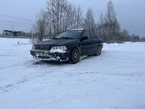 Volvo V40 1.9d 70kw (4 foto / 6)