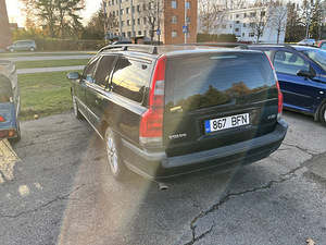 Volvo v70 147kw bens automaat (2 foto / 4)