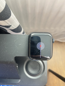 Apple watch se-44 (2 фото из 2)