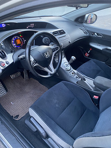 Honda Civic 1.8 103kW (8 foto / 11)