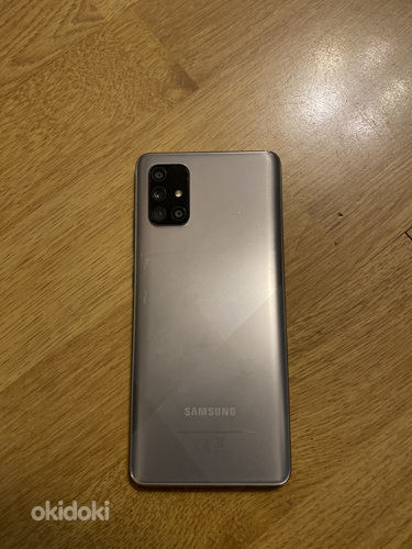 Samsung Galaxy A71 (фото #3)