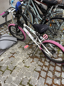 Tüdrukule BMX-jalgratas (1 foto / 4)
