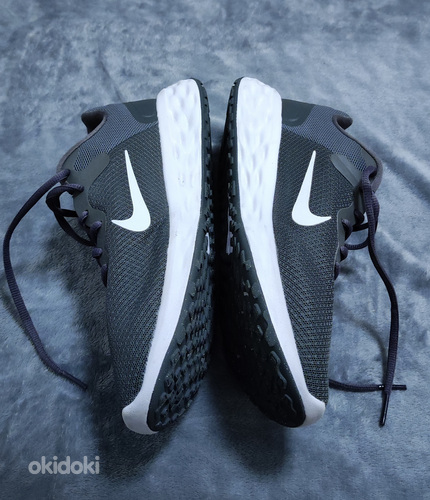 Кроссовки Nike Revolution 6 Grey EU 42 (фото #5)
