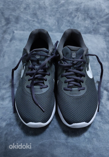 Кроссовки Nike Revolution 6 Grey EU 42 (фото #2)