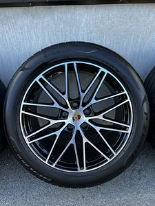 Колёса Porsche Cayenne R21 (5 фото из 10)