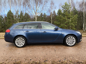 Opel Insignia Sports Tourer 2.0 118kw (4 foto / 12)