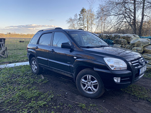 Kia Sportage 2005 2.0 Diisel (2 foto / 7)