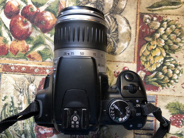 Цифровая фотокамера Canon EOS D400 без объектива (отдельно) (фото #3)