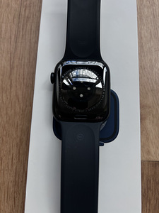 Apple Watch 8. 45 мм (2 фото из 5)