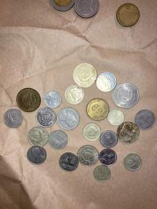 Монеты (2 фото из 6)
