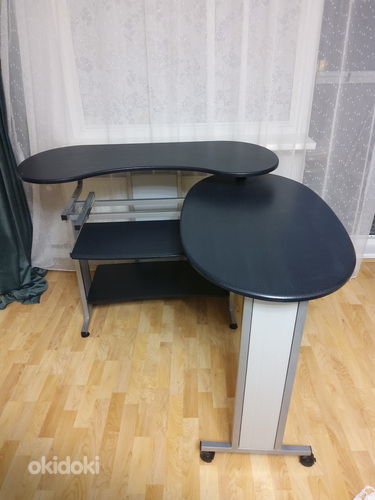 Стол