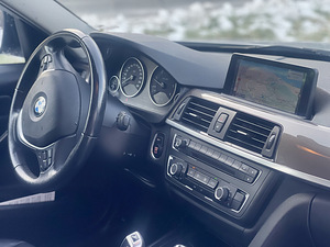 BMW 320 XDrive (8 фото из 14)