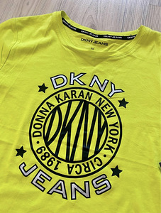 Uus DKNY t-särk, XS (2 foto / 3)