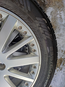 R 18 235/60 комплект лит.дисков с летней резиной на Volvo XC (3 фото из 7)