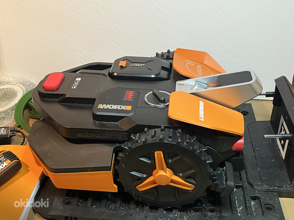 Робот-газонокосилка WORX Vision 550 Робот-косилка без кабеля