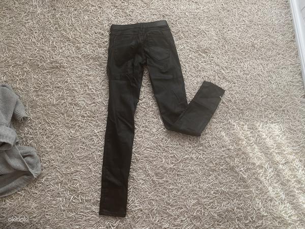 H&M кожаные skinny брюки (фото #2)