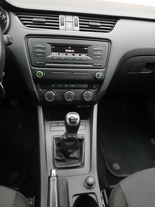 Skoda Octavia 77kw 2014 kaubik N1, KM hinnas (5 foto / 10)