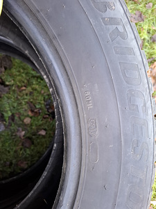 Naastrehvid Bridgestone Noranza 235/60/18 (3 foto / 3)