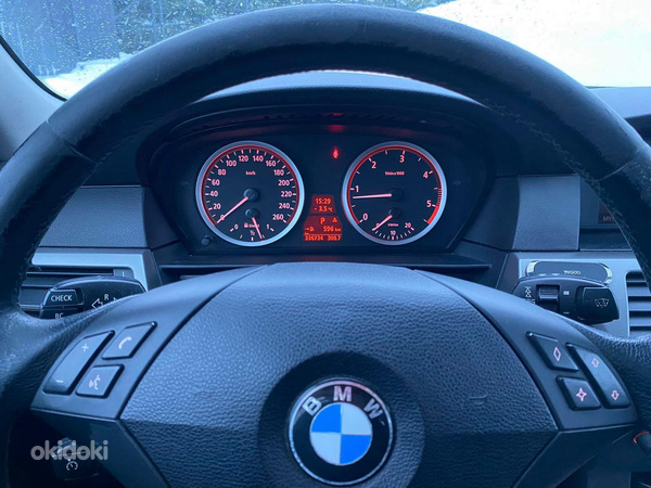 BMW 520 2.0 (foto #8)