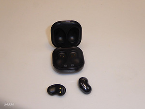 Samsung Galaxy Buds Live (3 фото из 3)