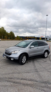 Honda cr-v (1 foto / 5)