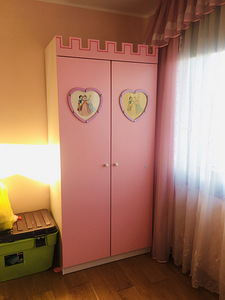 Кровать карета + стол + шкаф + стул (3 фото из 4)