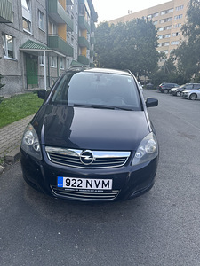Opel zafira (1 фото из 6)