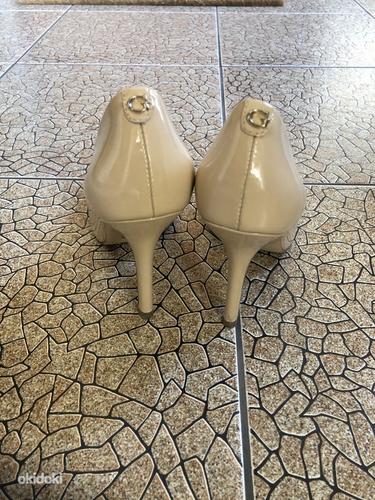 Guess обувь (фото #2)