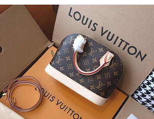 Сумка Louis Vuitton Alma (1 фото из 3)