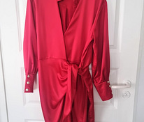 Красное атласное платье с запахом S/M