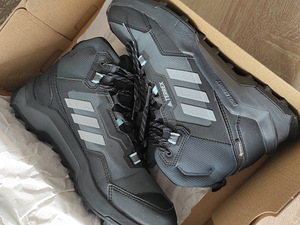 Adidas Terrex (4 фото из 10)