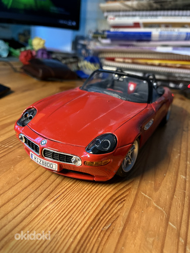 Коллекционный автомобиль BMW Z8 (фото #1)