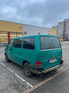 Продам Volkswagen T-4 (2 фото из 10)