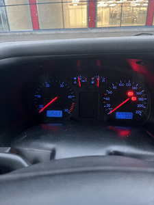 Продам Volkswagen T-4 (9 фото из 10)