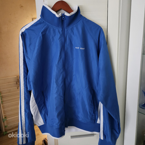 Мужская спортивная синяя куртка (фото #1)